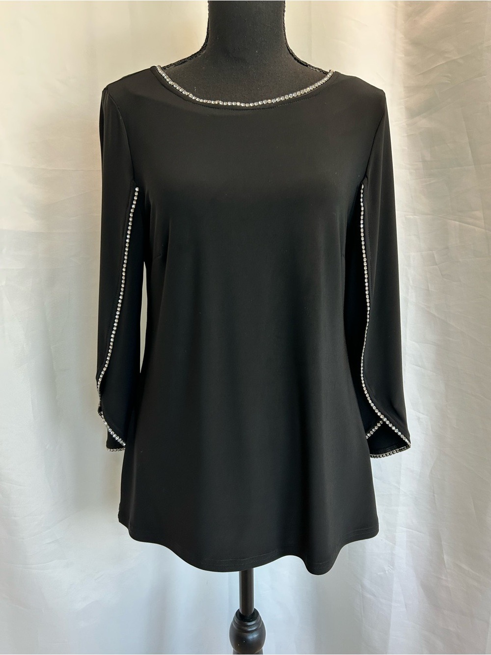 Elegant Black Rhinestone-Trim Evening Top - Picture 2 of 13